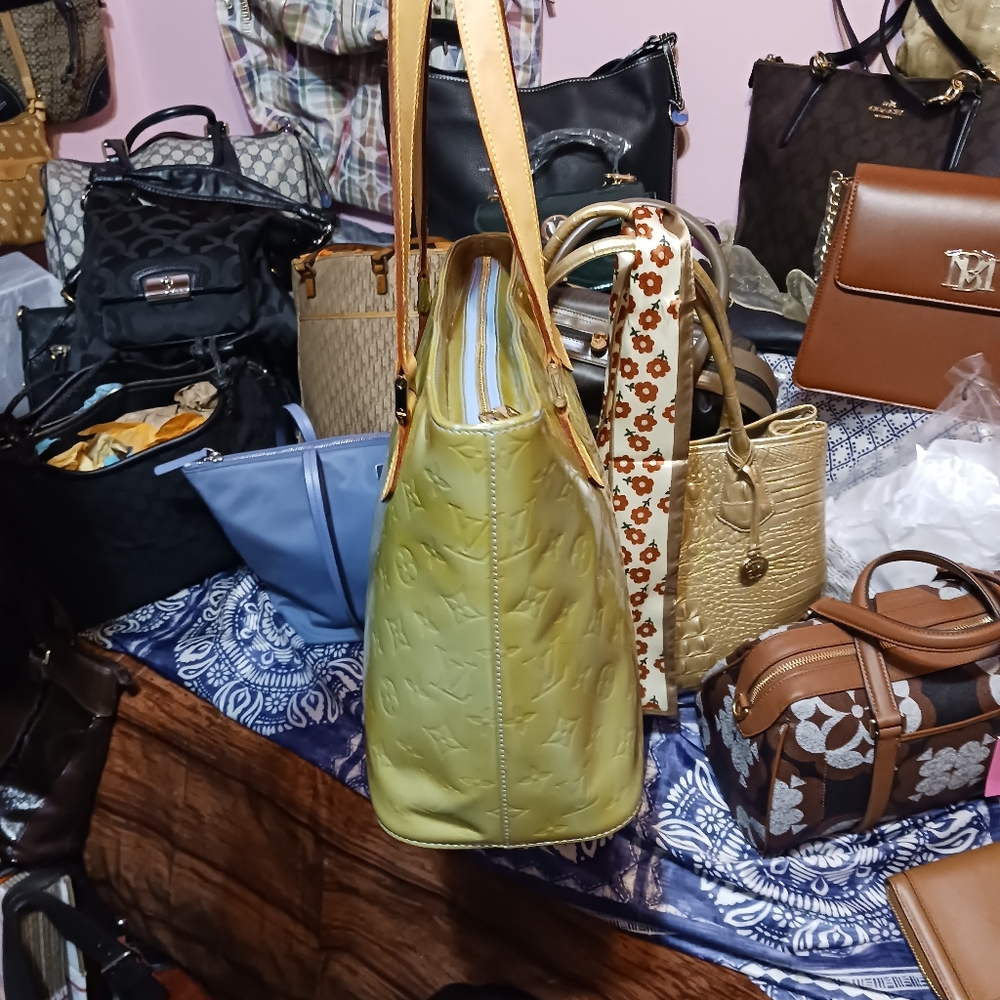 Louis Vuitton Vernis Houston baby blue and green bag - Picture 7 of 12